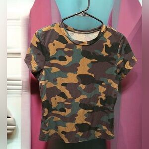 Camo juniors T-Shirt LARGE